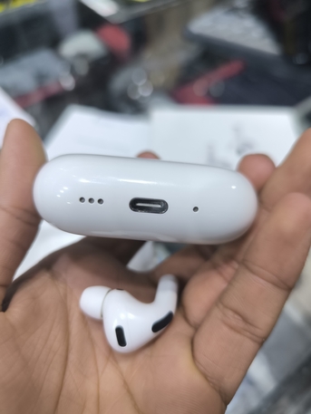 Riyadh, Mobile Phones, SAR 750,  Airpods Pro 3