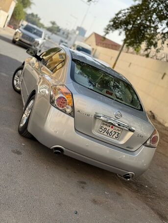 Manama, Vehicles, Cars & Trucks , BHD 1170,  Nissan Altima,  2010,  Automatic,  167568 KM,    Mid Option In Excellent Condition