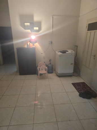 Al Mazruiyah, Apartments/Houses, SAR 1000/month,  2 BR,  Wanted North India Family To Share Family Room