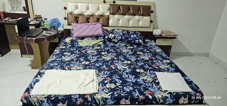 Riyadh, Furniture, SAR 1000,  Double Bed Set With Almirah Side Table Dressing Table