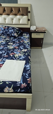 Riyadh, Furniture, SAR 1000,  Double Bed Set With Almirah Side Table Dressing Table