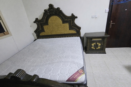 Madinat Al Ummal, Furniture, SAR 400,  Cot With Mattress And 2 Side Table