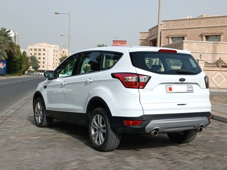 Manama, Vehicles, Cars & Trucks , BHD 3800,  Ford Escape,  2019,  Automatic,  125000 KM,  SINGLE OWNER AGENCY SERVICE