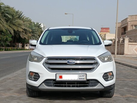 Manama, Vehicles, Cars & Trucks , BHD 3800,  Ford Escape,  2019,  Automatic,  125000 KM,  SINGLE OWNER AGENCY SERVICE