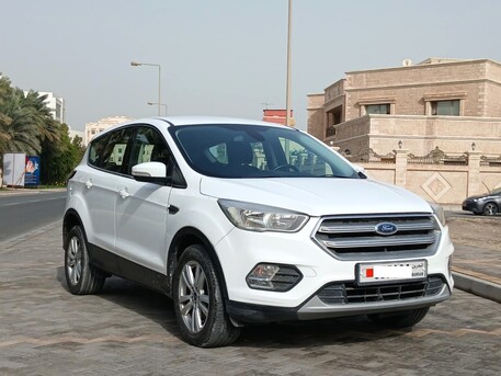 Manama, Vehicles, Cars & Trucks , BHD 3800,  Ford Escape,  2019,  Automatic,  125000 KM,  SINGLE OWNER AGENCY SERVICE