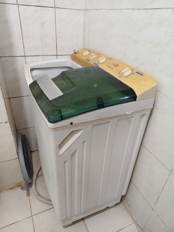 Thuqbah, Appliances, SAR 0220,  SAR 220, BIG WASHING MACHINE INCLUDING DRYER