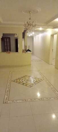 Jeddah, Apartments/Houses, SAR 27000/year,  5 BR,  250 Sq. Meter,  Cheap!! Al Marwa 7 Fam/single Rooftop Flat 5 Rooms, 3baths, Maid Rm,