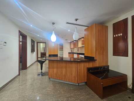 Juffair, Housing Exchanges, BD 75/month,  1 BR,  Urgent Needed Well Working Lady Share Bedspace