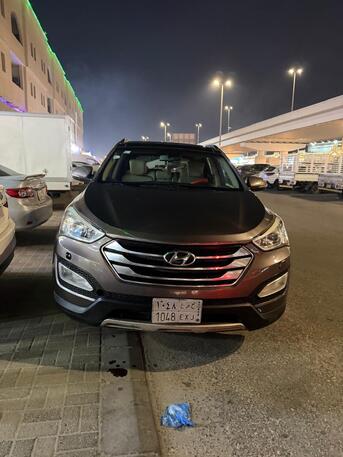 Dammam, Vehicles, Cars & Trucks , SAR 29000,  Hyundai Santa Fe,  2015,  Automatic,  312544 KM,    -  - Well Maintained - Dammam