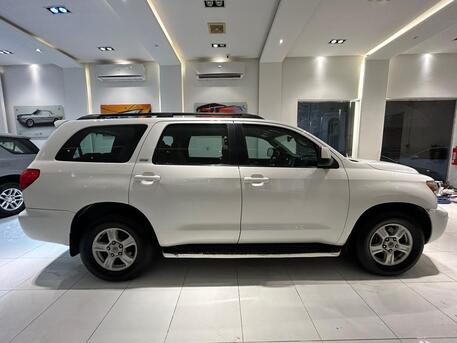 East Riffa, Vehicles, Cars & Trucks , BHD 4600,  Toyota Sequoia,  2010,  Automatic,  370000 KM,  TOYOTA SEQUIOA MODEL  FOER SALE