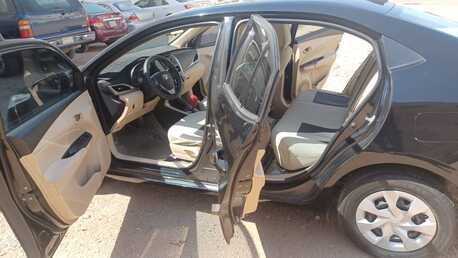 Madinah, Vehicles, Cars & Trucks , SAR 30000,  Toyota Yaris,  2019,  Automatic,  180000 KM,    For Sale (30,000 SR)