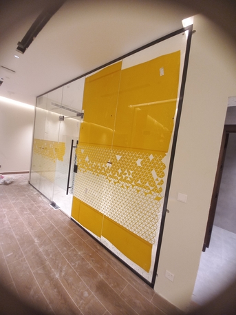 Jeddah, Construction, تركيب زجاج رملي (ساند بلاست) وتصاميم زجاج في 