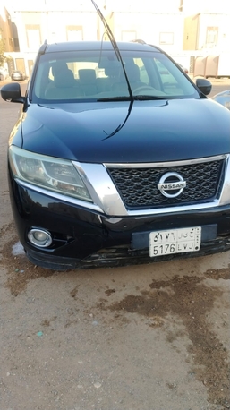 Riyadh, Vehicles, Cars & Trucks , SAR 30000,  Nissan Pathfinder,  2014,  Automatic,  190 KM,  Pathfinder  Full Options