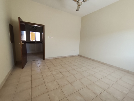 Busaiteen, Apartments/Houses, BHD 140/year,  1 BR,  Busaiteen:- Rooftop Studio Flat On Rent With Unlimited Ewa..