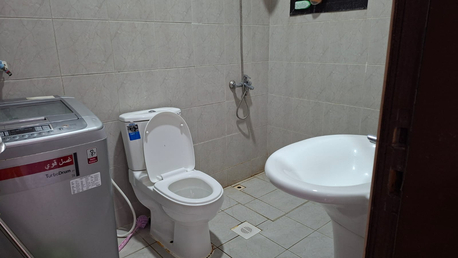 Hoora, Rooms Available, BHD 100/month,  BHD 100/- Month, Semi Furnished, With EWA Big Spacious Room For Rent For Single Executive