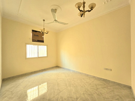 Jidhafs, Apartments/Houses, BHD 150/month,  2 BR,  85 Sq. Meter,  Family Apartment In Jidhafs Ground Floor With Covered Parking