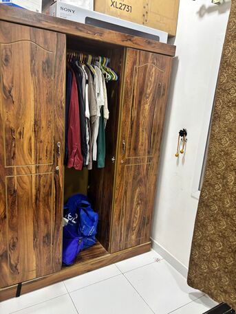 Tubli, Furniture, BHD 15,  3 DOOR CUPBOARD