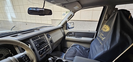 Riyadh, Vehicles, Cars & Trucks , SAR 30000,  Ford Expedition,  2013,  Automatic,  189000 KM,
