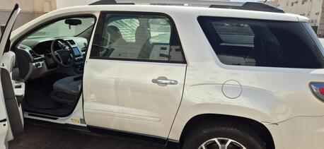 Madinah, Vehicles, Cars & Trucks , SAR 15000,  GMC Acadia 2014,  2014,  Automatic,  421000 KM,  للبيع جمس اكيديا موديل