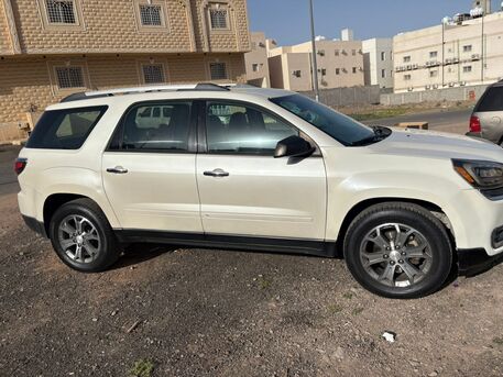 Madinah, Vehicles, Cars & Trucks , SAR 15000,  GMC Acadia 2014,  2014,  Automatic,  421000 KM,  للبيع جمس اكيديا موديل