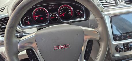 Madinah, Vehicles, Cars & Trucks , SAR 15000,  GMC Acadia 2014,  2014,  Automatic,  421000 KM,  للبيع جمس اكيديا موديل