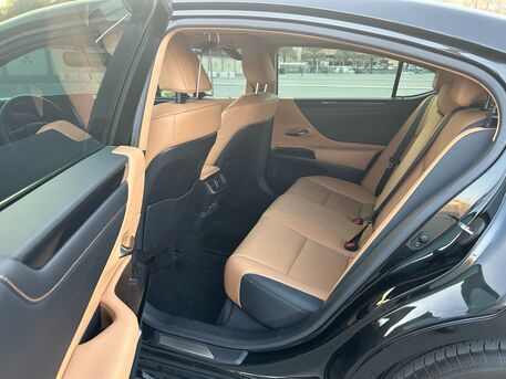 Al Olaya, Vehicles, Cars & Trucks , SAR 169000,  Lexus ES 250,  2024,  Automatic,  13200 KM,  Lexus | Excellent Condition | Low Mileage | Under Warranty