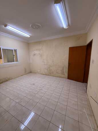 Khobar, Apartments/Houses, SAR 20600/year,  3 BR,  Consists Of:-  3 Bedrooms, A Living Room, Drawing Room,2 Bathrooms, And A Kitchen