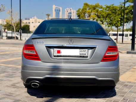 Riffa, Vehicles, Cars & Trucks , BHD 3900,  MERCEDES BENZ,  2012,  Automatic,  94000 KM,  Full Option