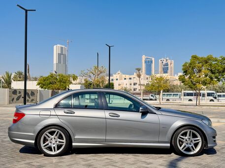 Riffa, Vehicles, Cars & Trucks , BHD 3900,  MERCEDES BENZ,  2012,  Automatic,  94000 KM,  Full Option