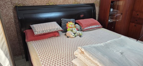 Manama, Furniture, BHD 50,  Sell Local Made, Good Quality Full Bedroom Set In A Very Good Condition, (single Owner).