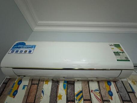 Al Rakah Al Janubiyah, Air Conditioners, SAR 700,  2 WINDOW AC ( PURCHASE BILL AVAILABLE ) + 1 SPLIT AC