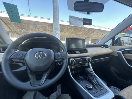 Jeddah, Vehicles, Cars & Trucks , SAR 110000,  Toyota RAV4 Hybrid,  2025,  Automatic,  16700 KM,  For Sale - Rav4  LE 4x4 HEV