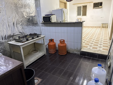 Riyadh, Housing Exchanges, SAR 2500/month,  Studio,  130 Sq. Meter,  Apartment &bull; 1 Bedroom &bull; 1 Washroom &bull; Hall &bull; Kitchen &bull; Fully Furnished &bull; Rent: 2500 Riyal P
