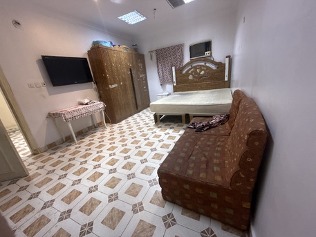 Riyadh, Housing Exchanges, SAR 2500/month,  Studio,  130 Sq. Meter,  Apartment &bull; 1 Bedroom &bull; 1 Washroom &bull; Hall &bull; Kitchen &bull; Fully Furnished &bull; Rent: 2500 Riyal P