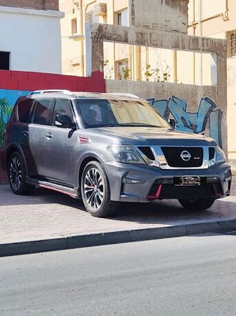 Hamad Town, Vehicles, Cars & Trucks , BHD 9300,  Nissan Patrol,  2017,  Automatic,  121000 KM,   NISMO V8  MODEL WITH SINGLE OWNER & ZERO ACCIDENT CAR