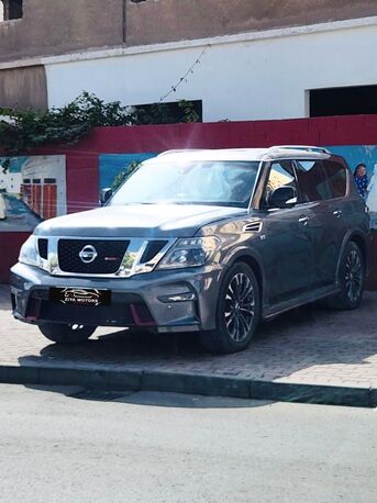 Hamad Town, Vehicles, Cars & Trucks , BHD 9300,  Nissan Patrol,  2017,  Automatic,  121000 KM,   NISMO V8  MODEL WITH SINGLE OWNER & ZERO ACCIDENT CAR