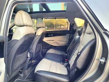 Manama, Vehicles, Cars & Trucks , BHD 1,  Kia Sorento,  2016,  Automatic,  129000 KM,  GT V6 AWD FULL OPTION