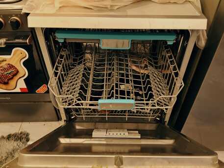 Riyadh, Household Items, New Electronics Barely Used For Few Months