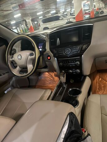 Hara, Vehicles, Cars & Trucks , SAR 28500,  Nissan Pathfinder,  2013,  Automatic,  164000 KM,  SAR 28500, , , , 164,000 KM, Full Option