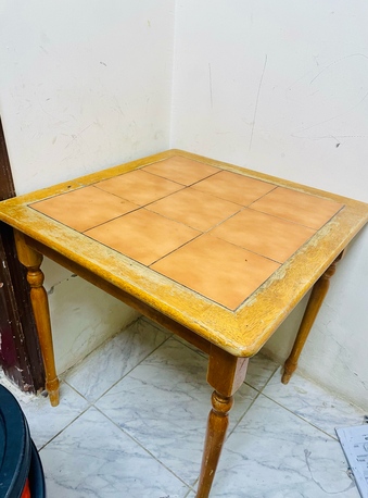 Riyadh, Furniture, SAR 75,  Tile Table For Throw Away Price (free Items Too)