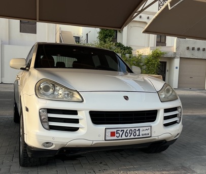 Manama, Vehicles, Cars & Trucks , BHD 1900,  Porsche Cayenne S,  2009,  Automatic,  160000 KM,   V8 4.8L