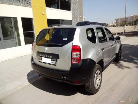 Zinj, Vehicles, Cars & Trucks , BHD 1600,  Renault Duster,  2015,  Automatic,  188000 KM,   LOW BUDGET SUV URGENT FOR SALE