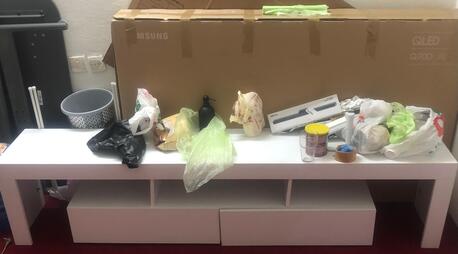 Riyadh, Electronics, SAR 1800,  URGENT Sale SAMSUNG 65 Inch TV-Sar 1800