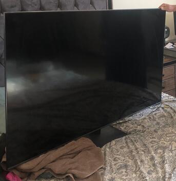 Riyadh, Electronics, SAR 1800,  URGENT Sale SAMSUNG 65 Inch TV-Sar 1800
