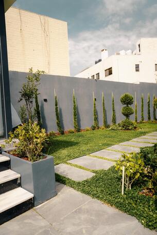 Abdoun, Apartments/Houses, JOD 26000/year,  3 BR,  260 Sq. Meter,  Luxury Ground Floor Apartment For Rent In Abdoun