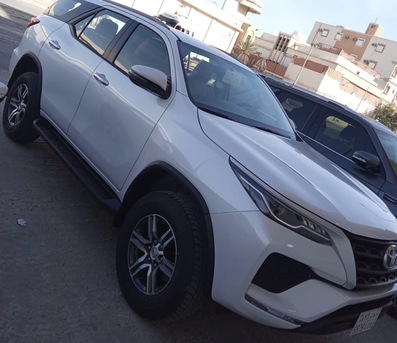 Dammam, Passenger Transport, Driver With Car Available &ndash; Fortuner 2026 Diesel &ndash; Al Khobar/Dammam