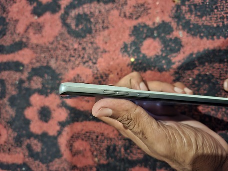 Azizia, Mobile Phones, SAR 800,  Motorola Edge 50 Fusion 8G RAM 5G 256GB Like New. NOT A Single Scratch