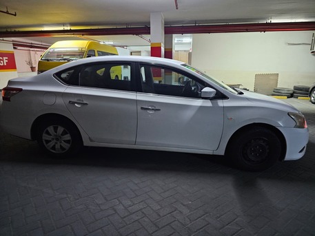 Juffair, Vehicles, Cars & Trucks , BHD 2000,  Sentra 1.8 Model 2014,  2014,  Automatic,  200000 KM,  Sentra Model  For Sale