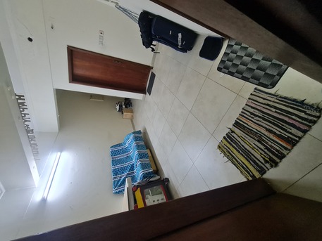 Manama, Apartments/Houses, BHD 110/month,  2 BR,  Partition Room Available With EWA 110bd,Who Want  To Stay Short Term(3months) Upto June