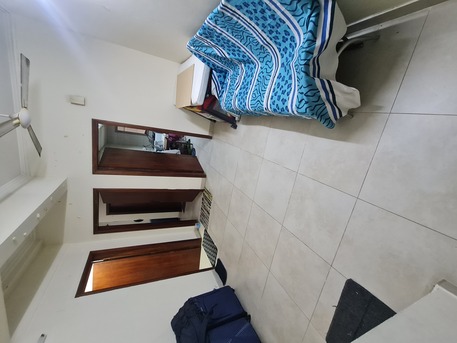 Manama, Apartments/Houses, BHD 110/month,  2 BR,  Partition Room Available With EWA 110bd,Who Want  To Stay Short Term(3months) Upto June